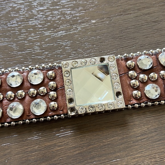 Faux Alligator Western Bling Belt - Picture 4 of 7